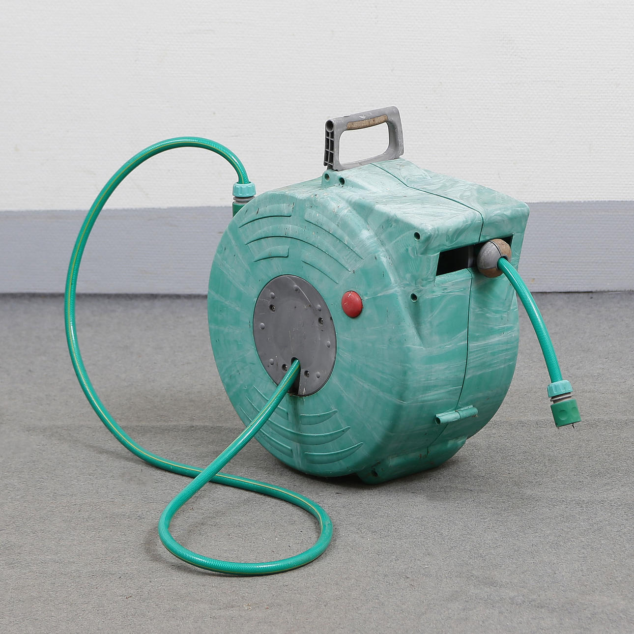 HOSE WINDER.