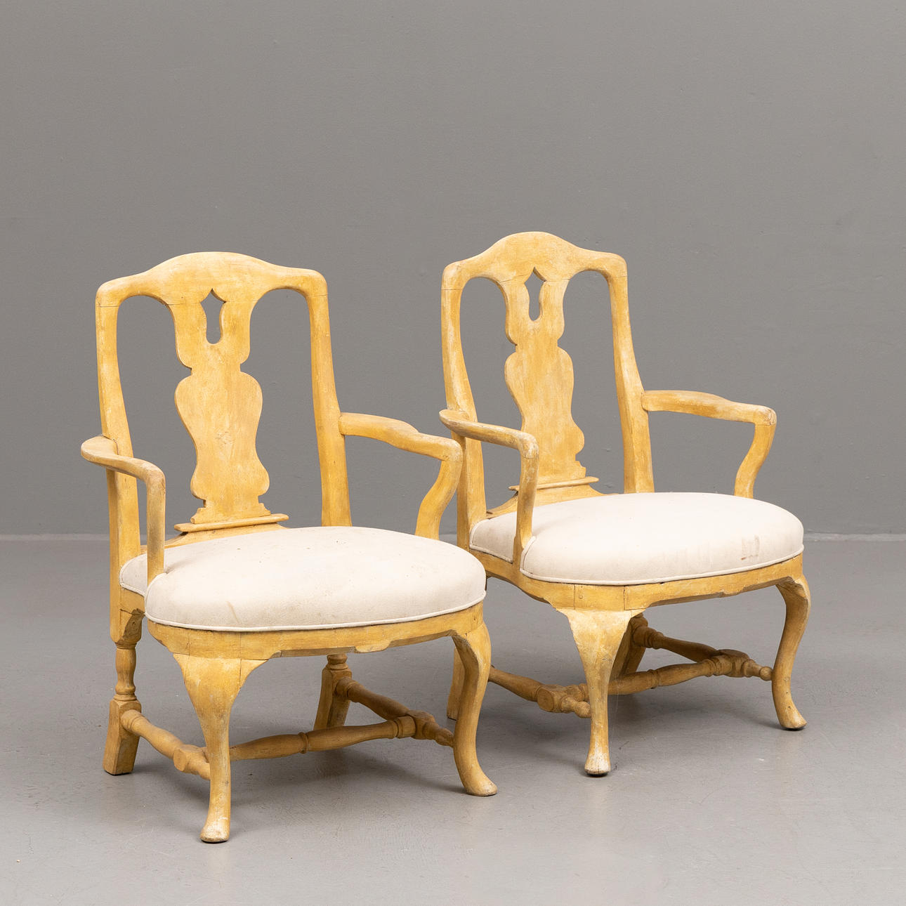 2 Rokoko-Sessel, 18. Jahrhundert.