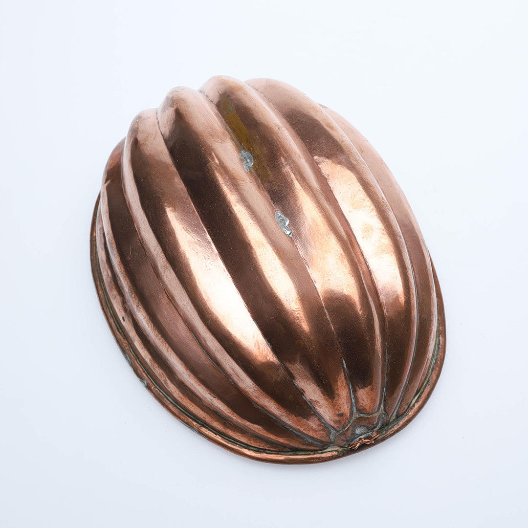 ALADOBFORM. A tin copper 'melon', 19th century.