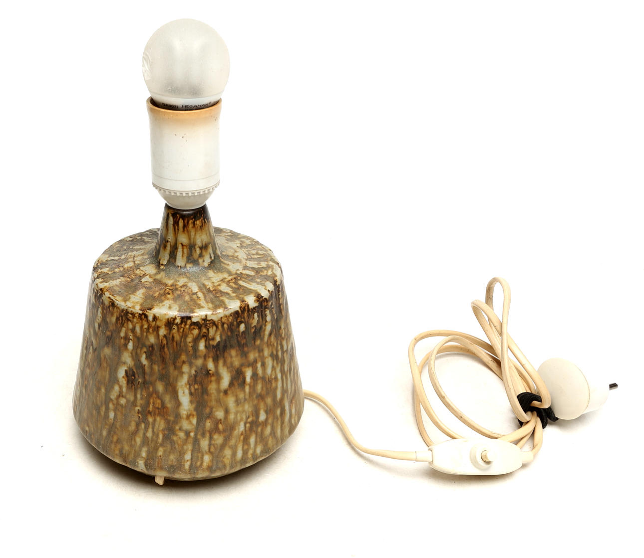 GUNNAR NYLUND. A ceramic table lamp base, Rörstrand, signed.