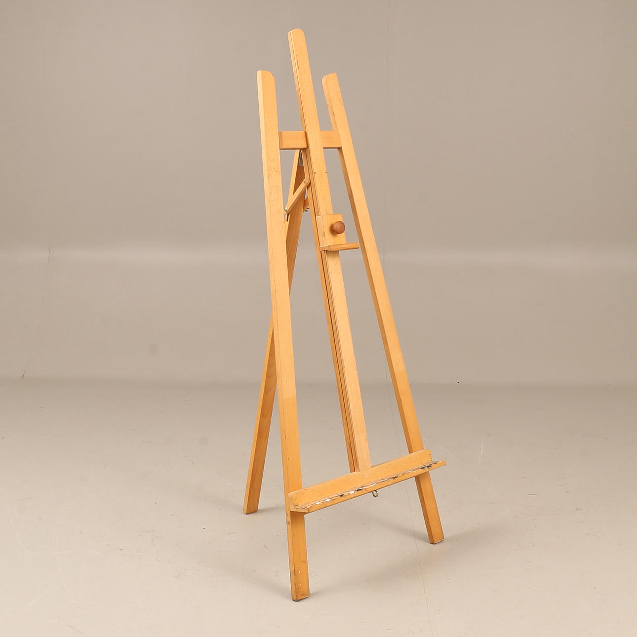 MÅLARSTAFFLI, trä, 1900-tal.