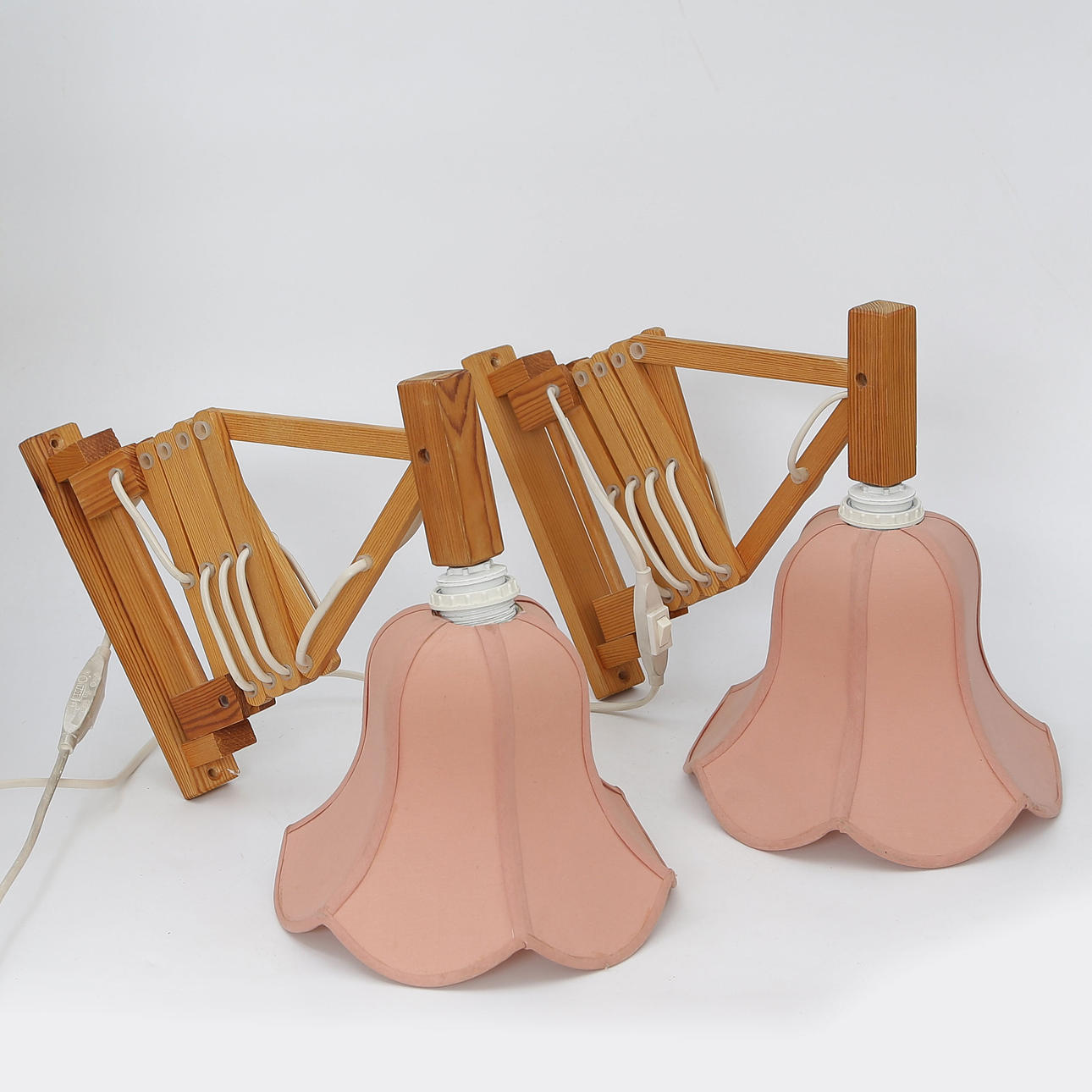 PAR VÆGLAMPER „SAKSELAMPER“ FYR.