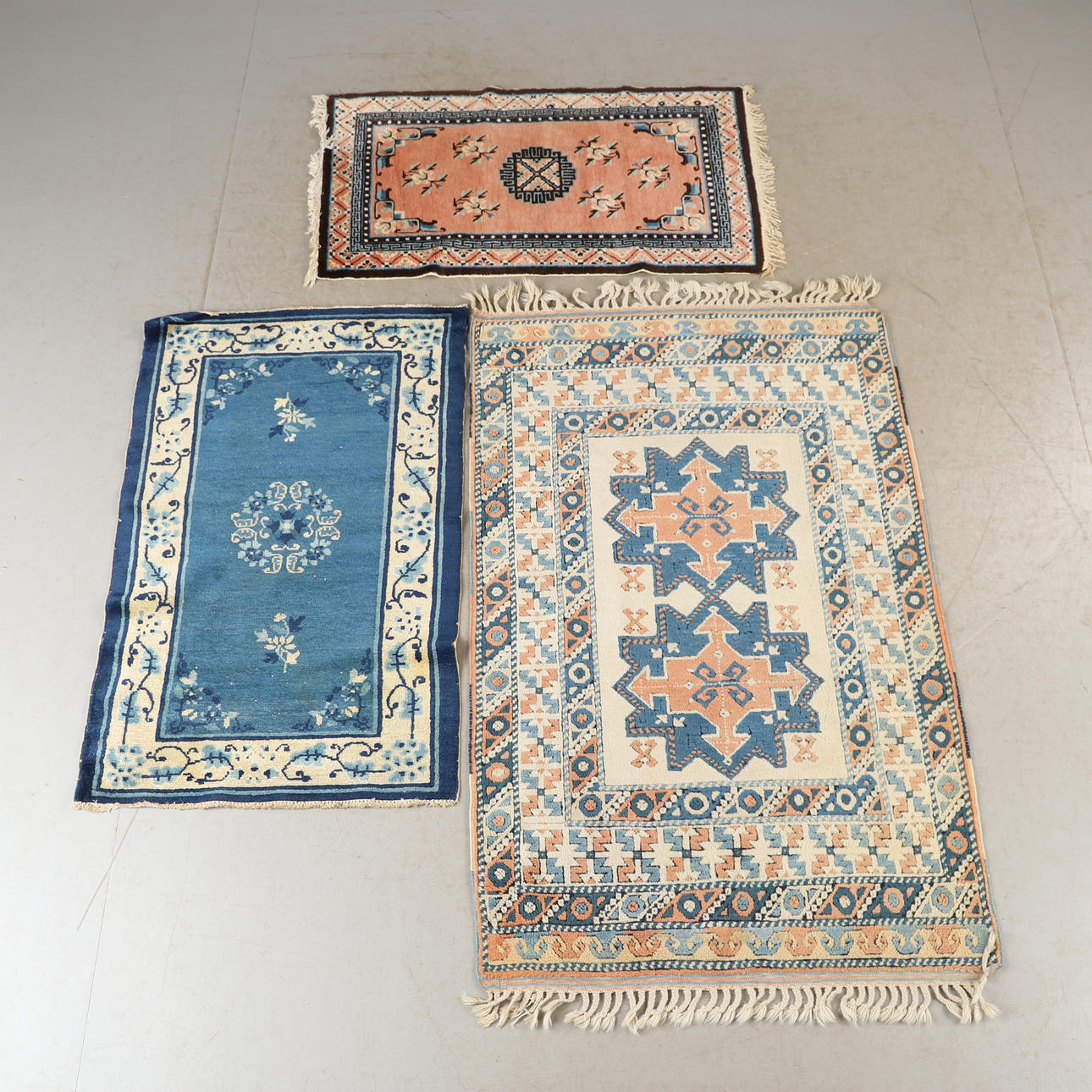 RUGS, 3 pieces, oriental.