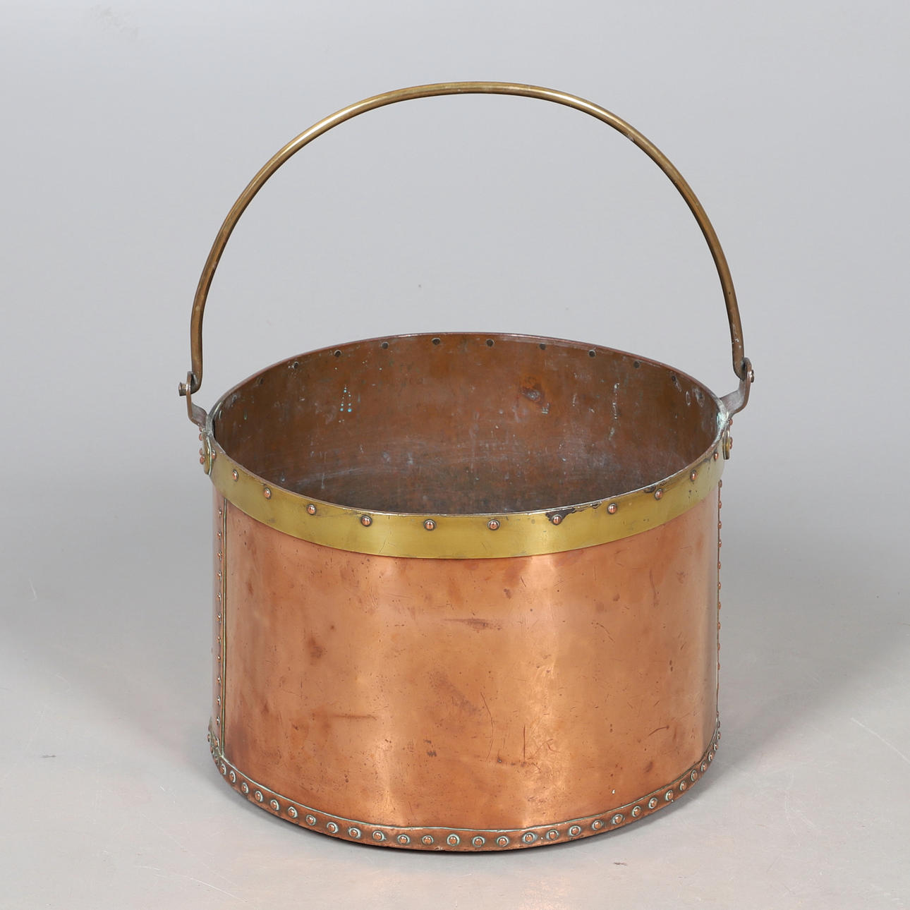 A 19TH CENTURY RIVETED COPPER & BRASS COAL BUCKET.