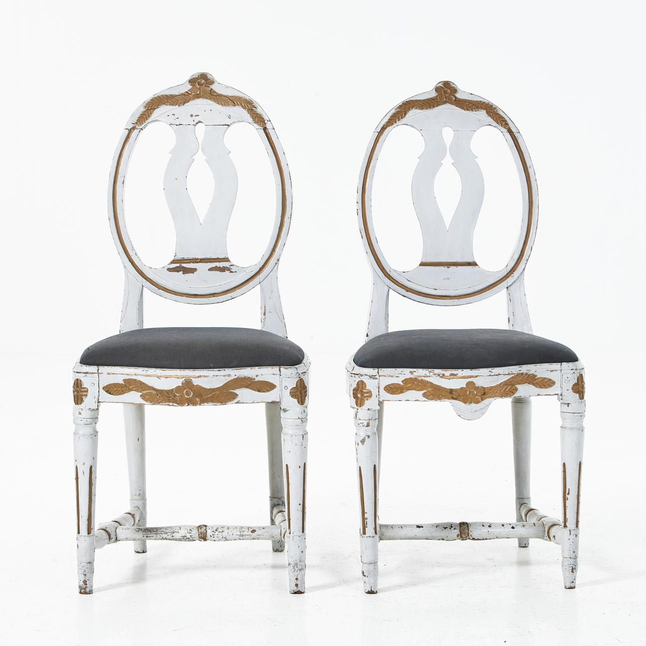 Two Gustavian provincial chairs, circa 1800.