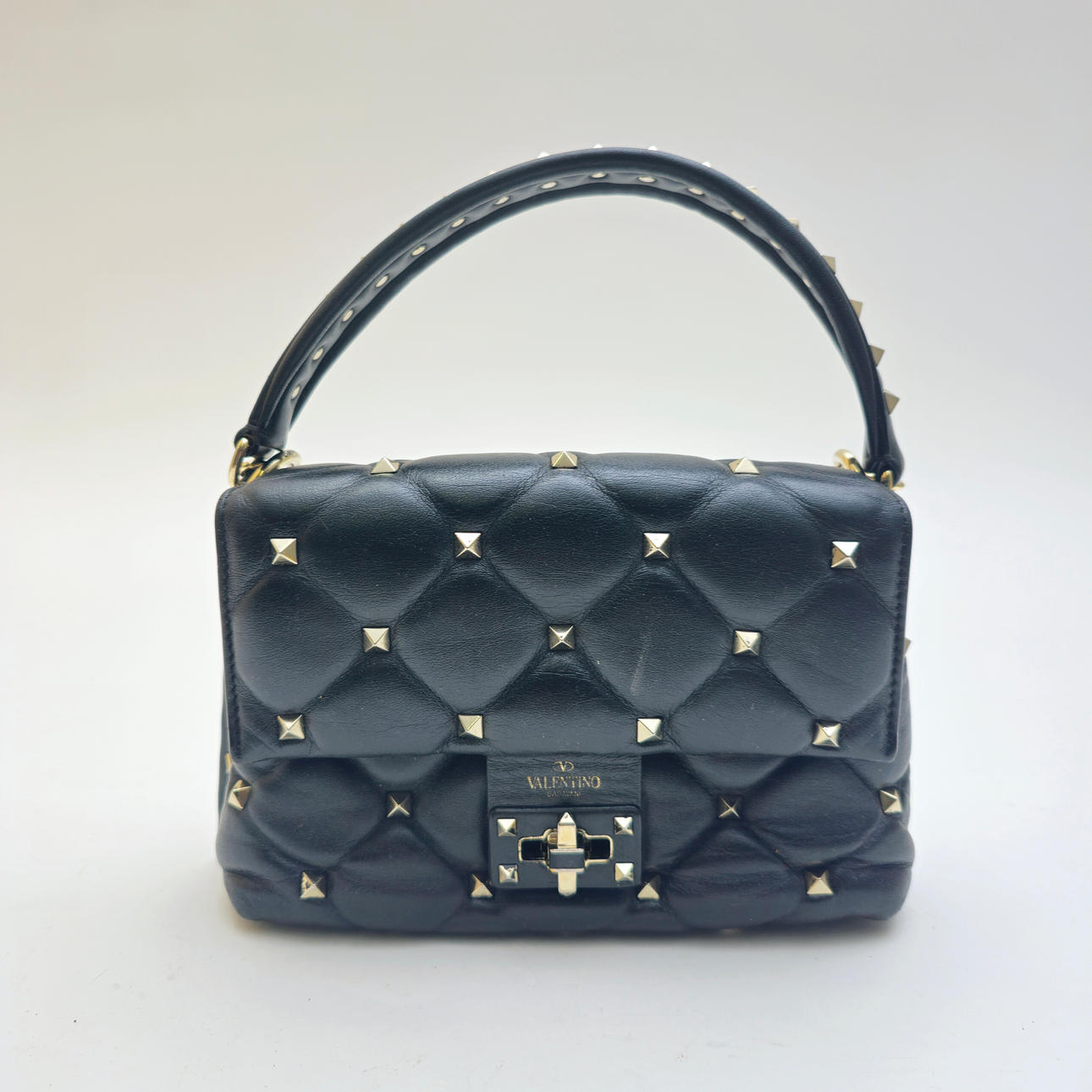 VALENTINO GARAVANI. CANDYSTUD BAG.