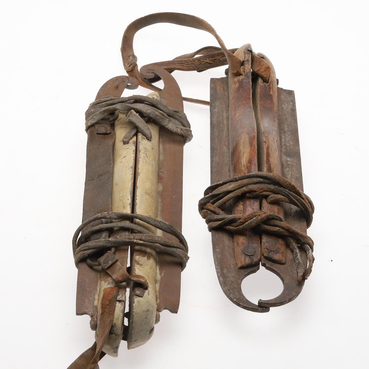 SKATES, 2 pairs, allmoge.