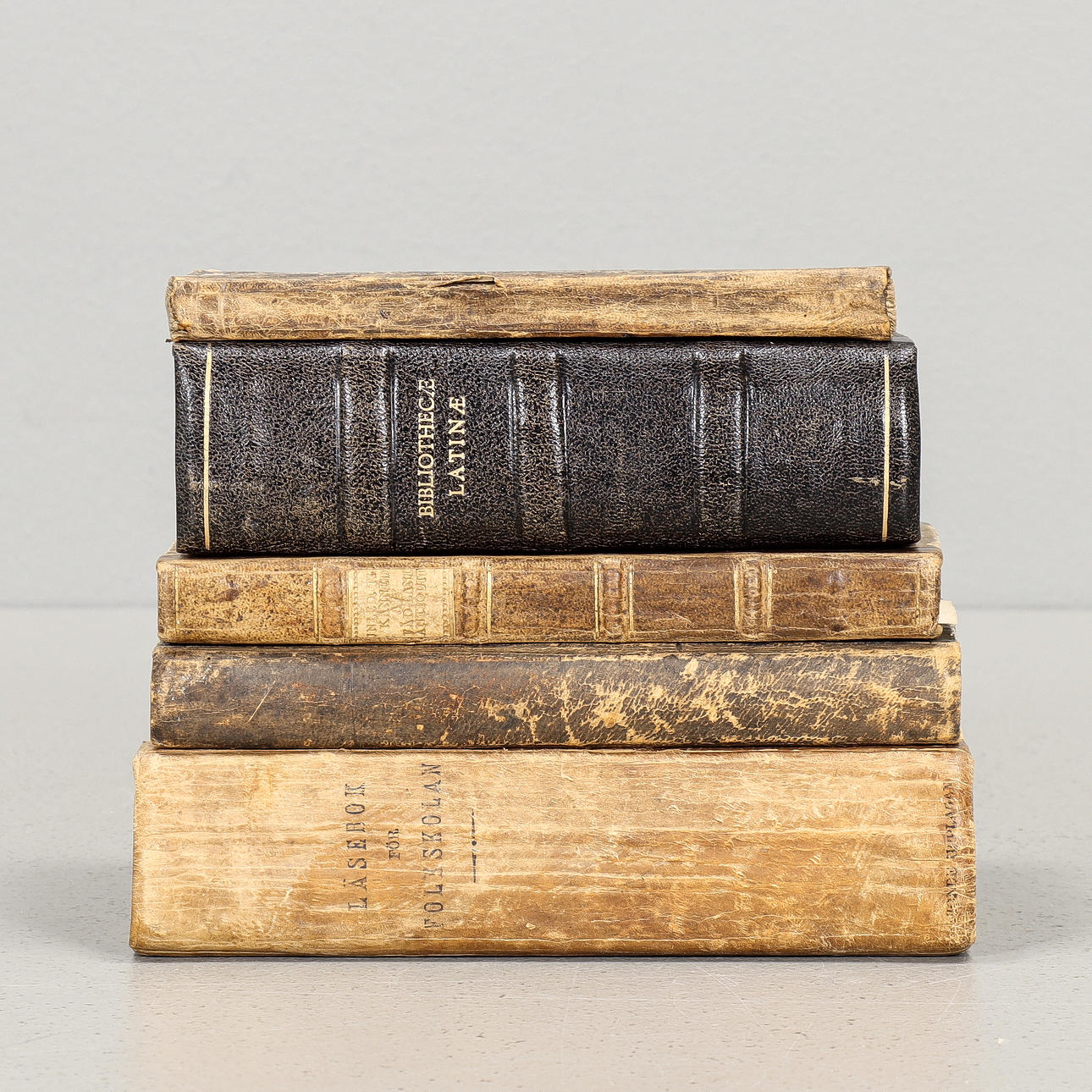 5 libros, siglos XVII/XIX.