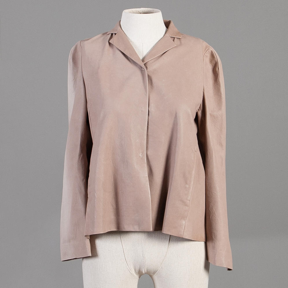 JACKET PRADA. Size 40, soft leather.