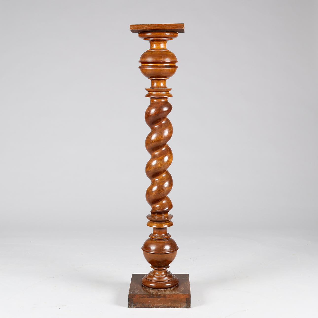 Twisted pedestal ca.1880-1900.
