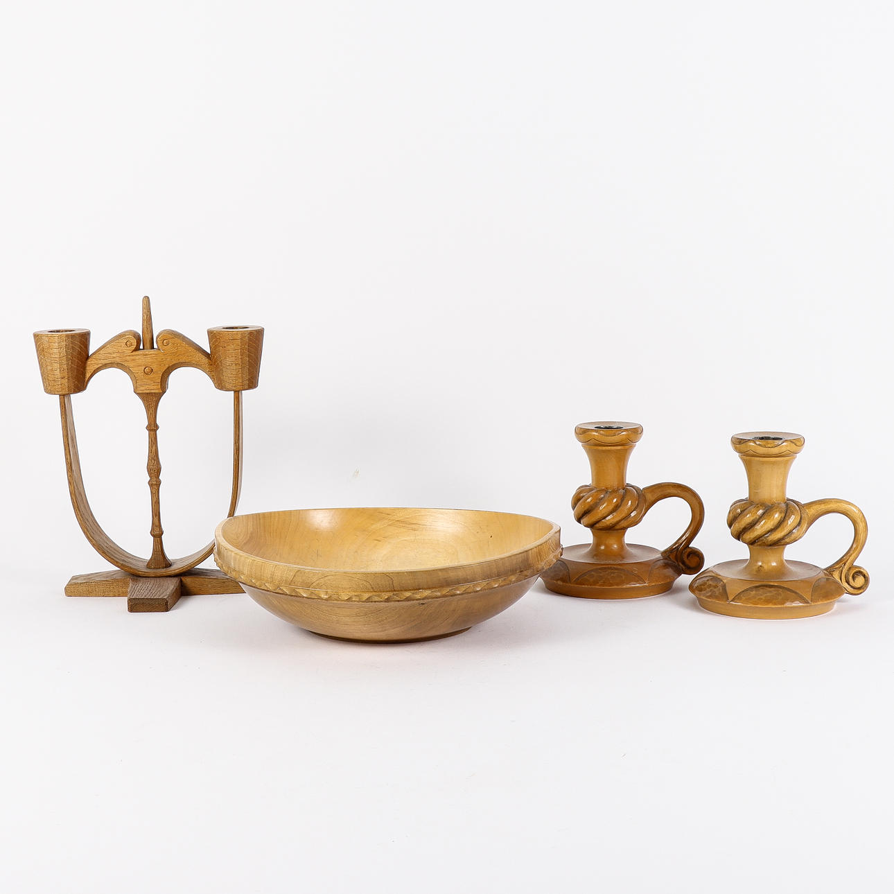 WOODEN OBJECTS 4 pieces.