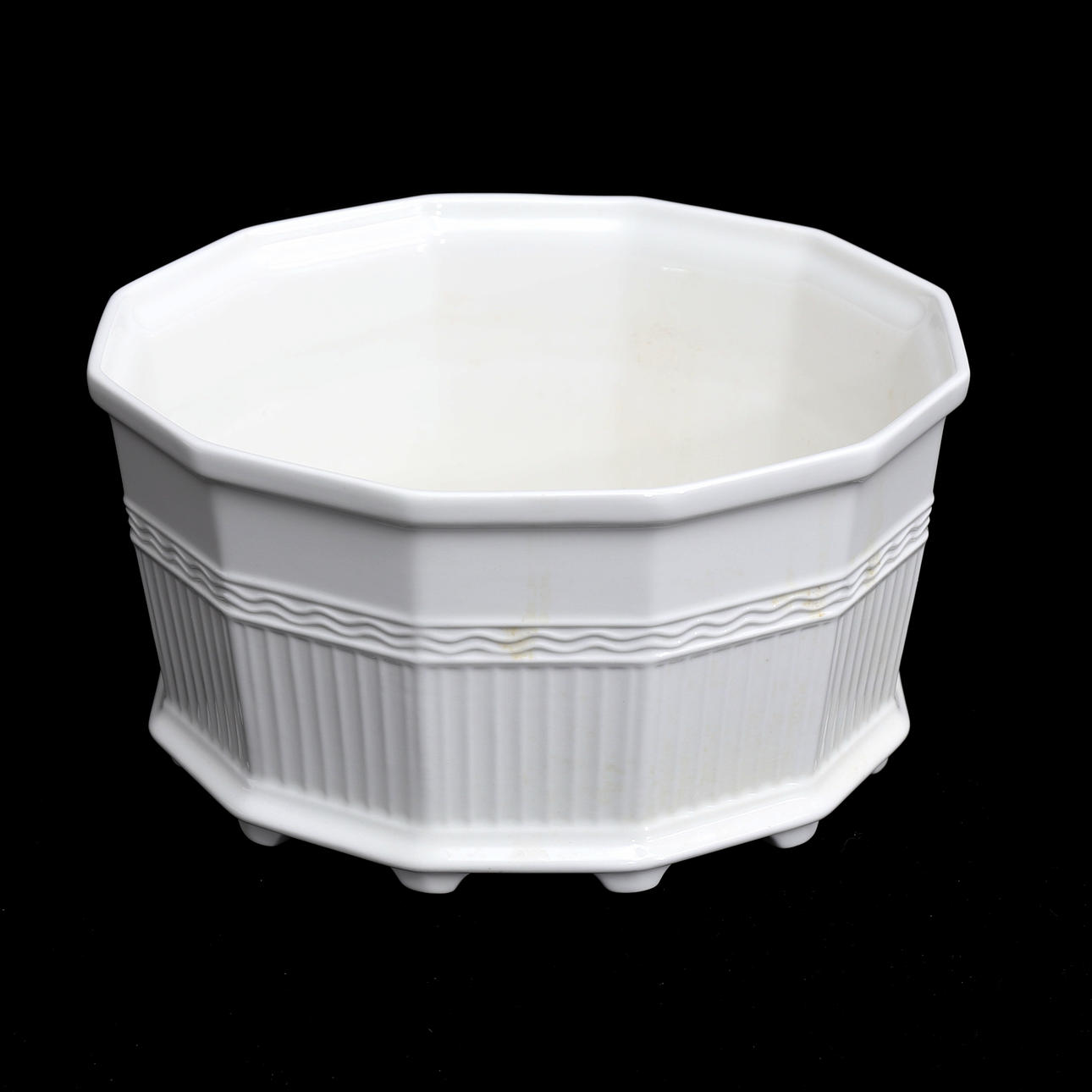 A “Prins Eugens Waldemarsudde” porcelain outer lining, Rörstrand.