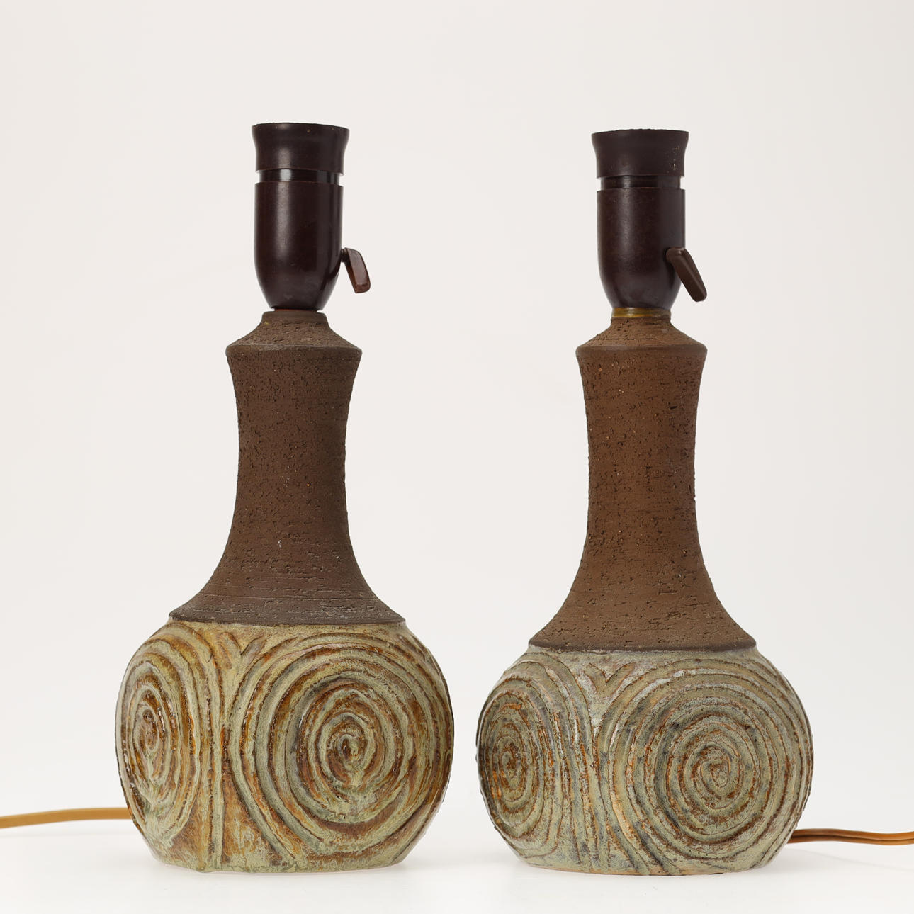 CHRIS HASLEV, a pair of “Jeti” table lamps made of partially glazed stoneware, Børge Christoffersen, Denmark, 1960s (2).