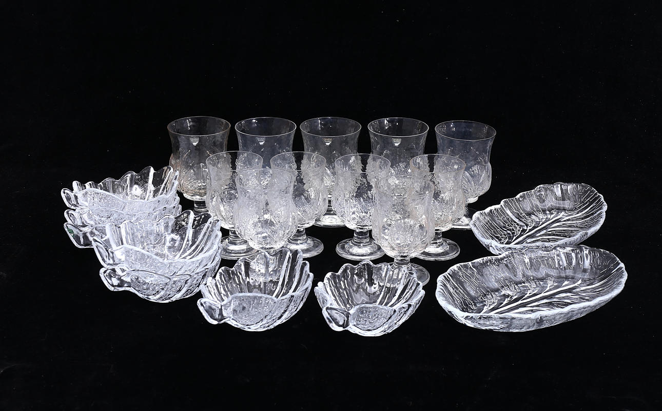 LARS HELLSTEN. Glas borddele, „Eden“, 19 stk, Orrefors.