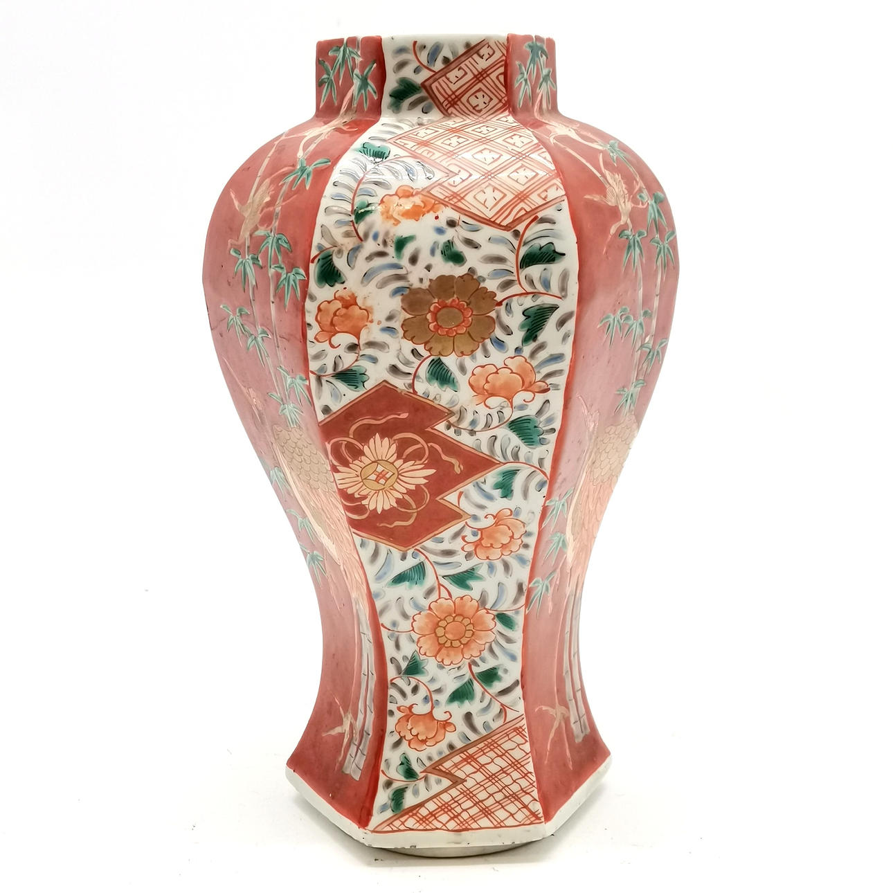 JARRÓN HEXAGONAL ORIENTAL.