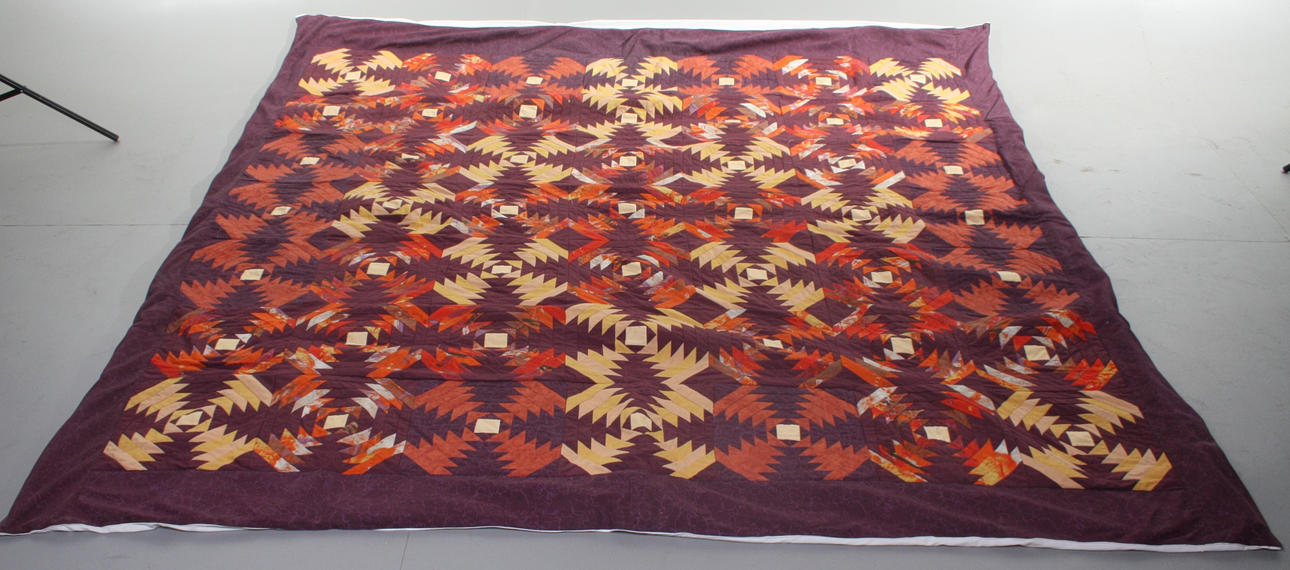 LAPPTÄCKE/ÖVERKAST, handsytt, 230x220 cm. 1900-tal.