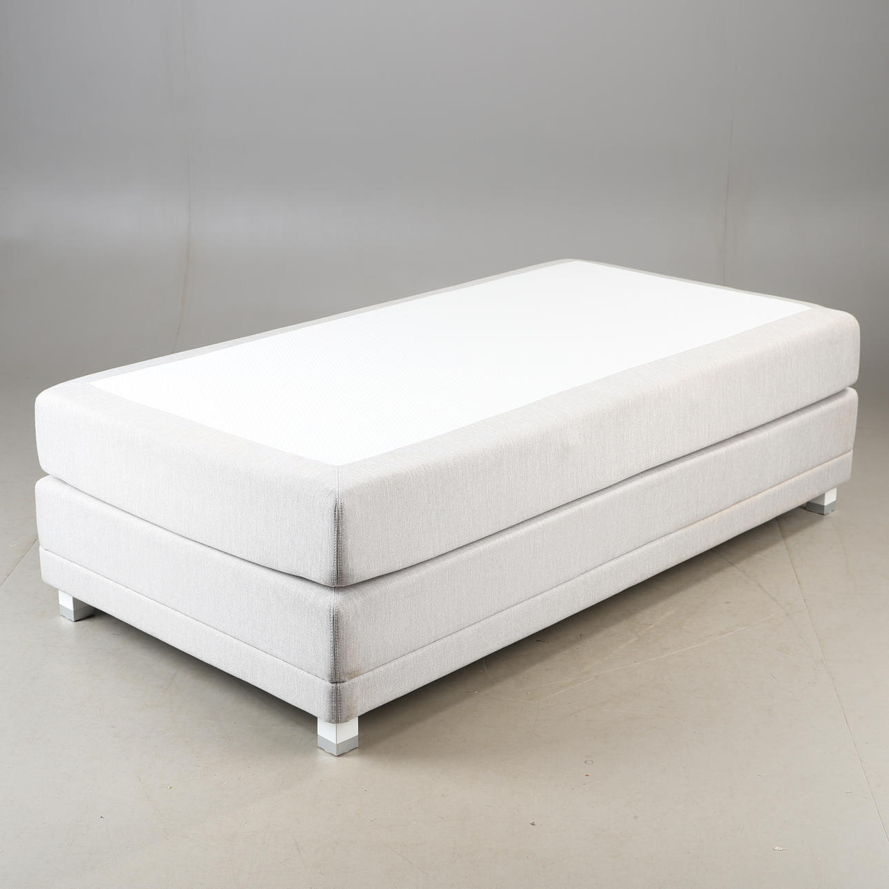 SENG, justerbar, KungSängen.