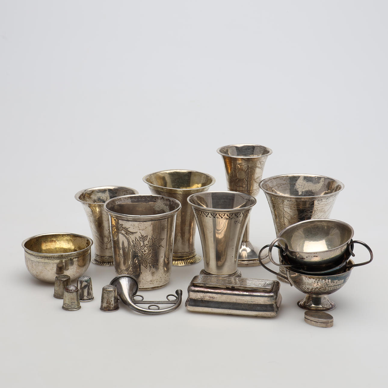 SILVER OBJECTS 17 pieces gross weight approx. 519 grams.