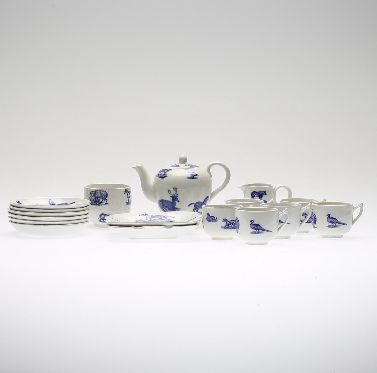 BARNSERVIS / DOCKSERVIS, 11 delar, porslin, England, 1800-tal.