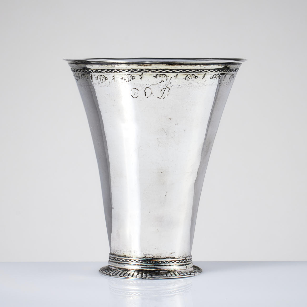 JOHAN HACKZELL. A silver beaker, Mariefred 1759.