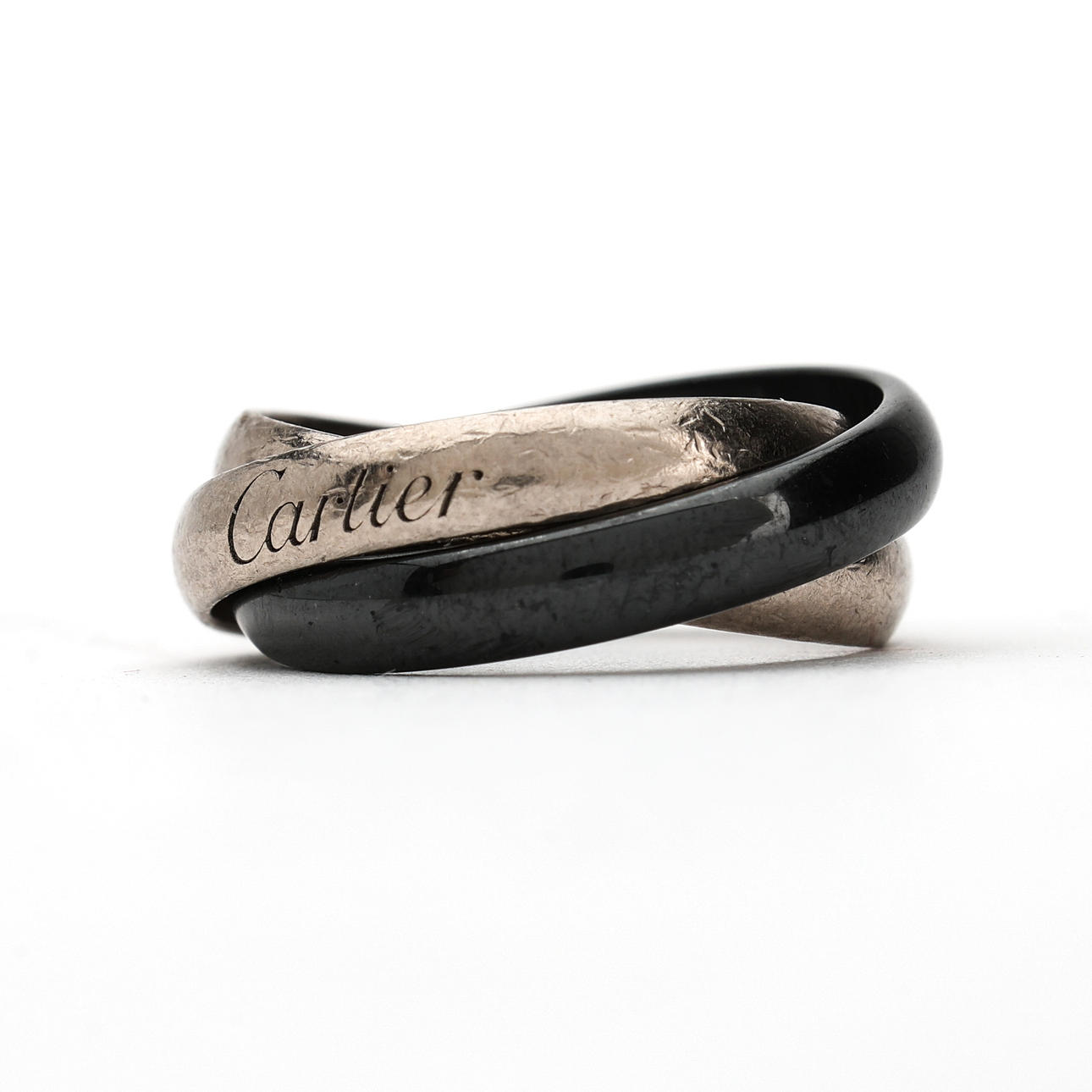 CARTIER RING, „Trinity“, 18K hvidguld og keramik.