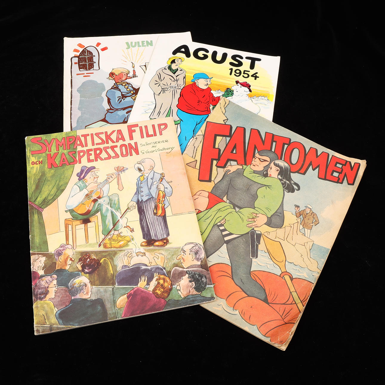 CHRISTMAS ALBUMS, COMICS.