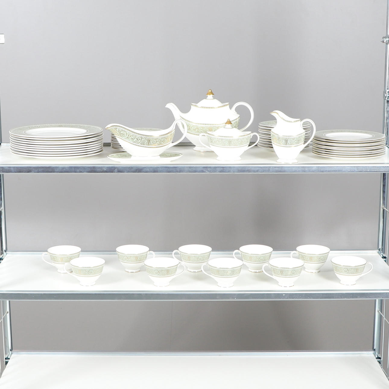 A ROYAL DOULTON PART SERVICE.