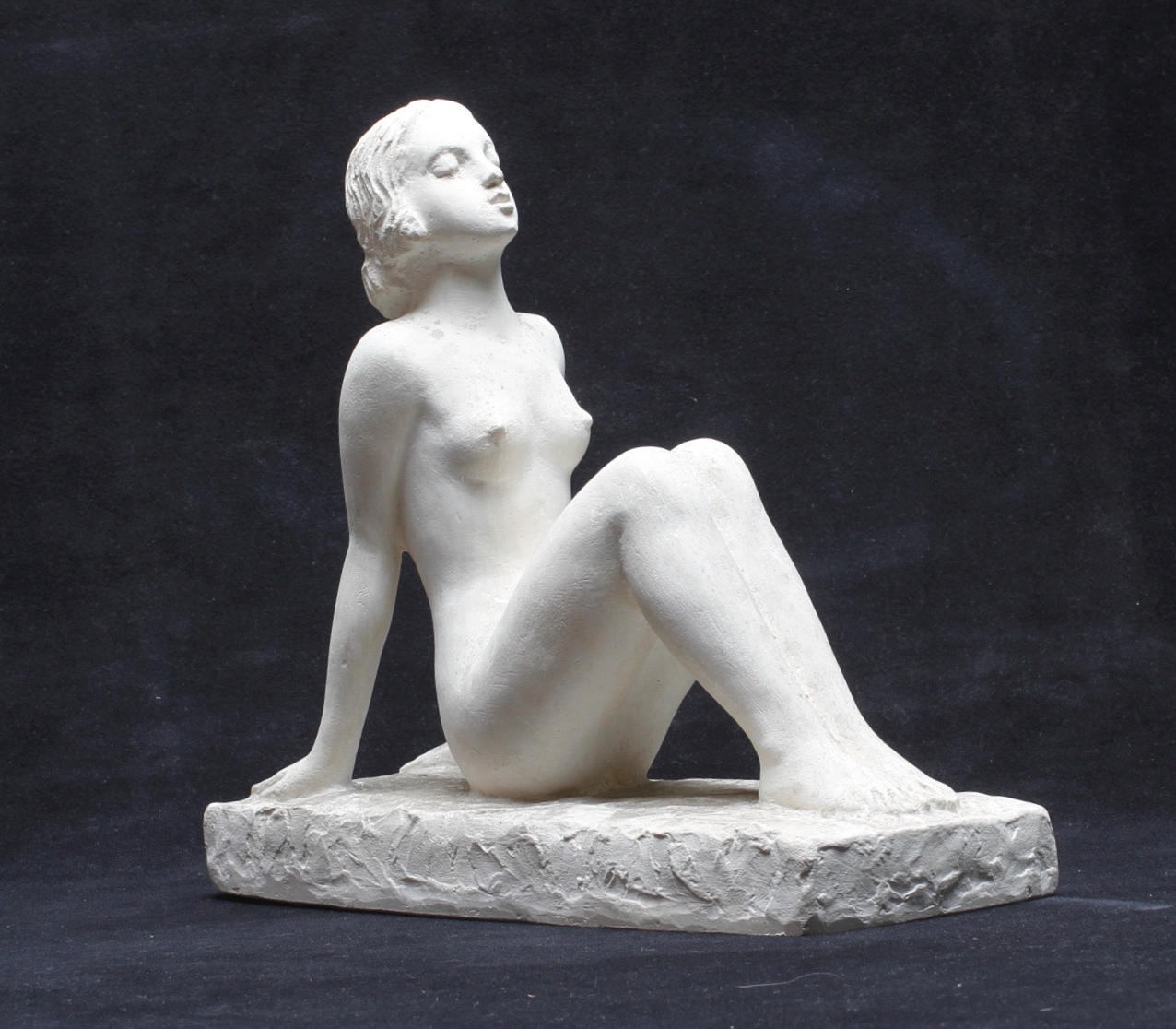 CARIN NILSON(1884-1973). Skulptur, gips, signerad.