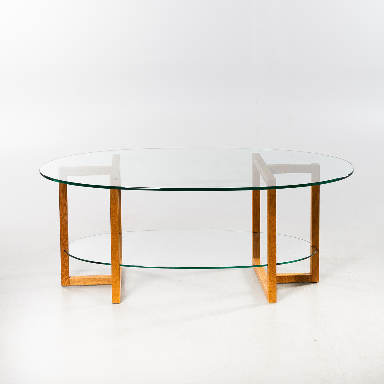 MESA, «Brutus», muebles Englessons.