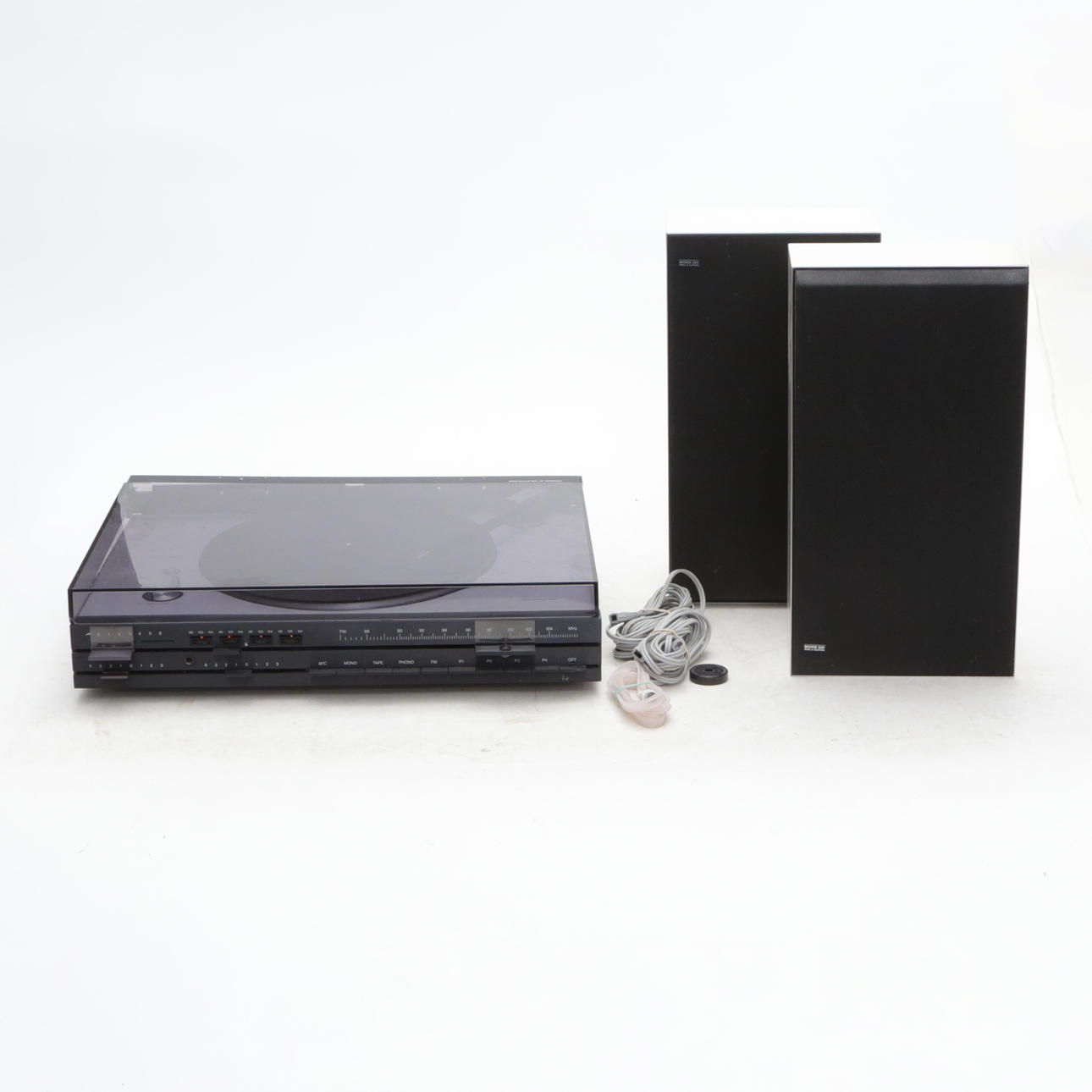 TURNTABLE WITH SPEAKERS, 2 pcs, Beocenter.