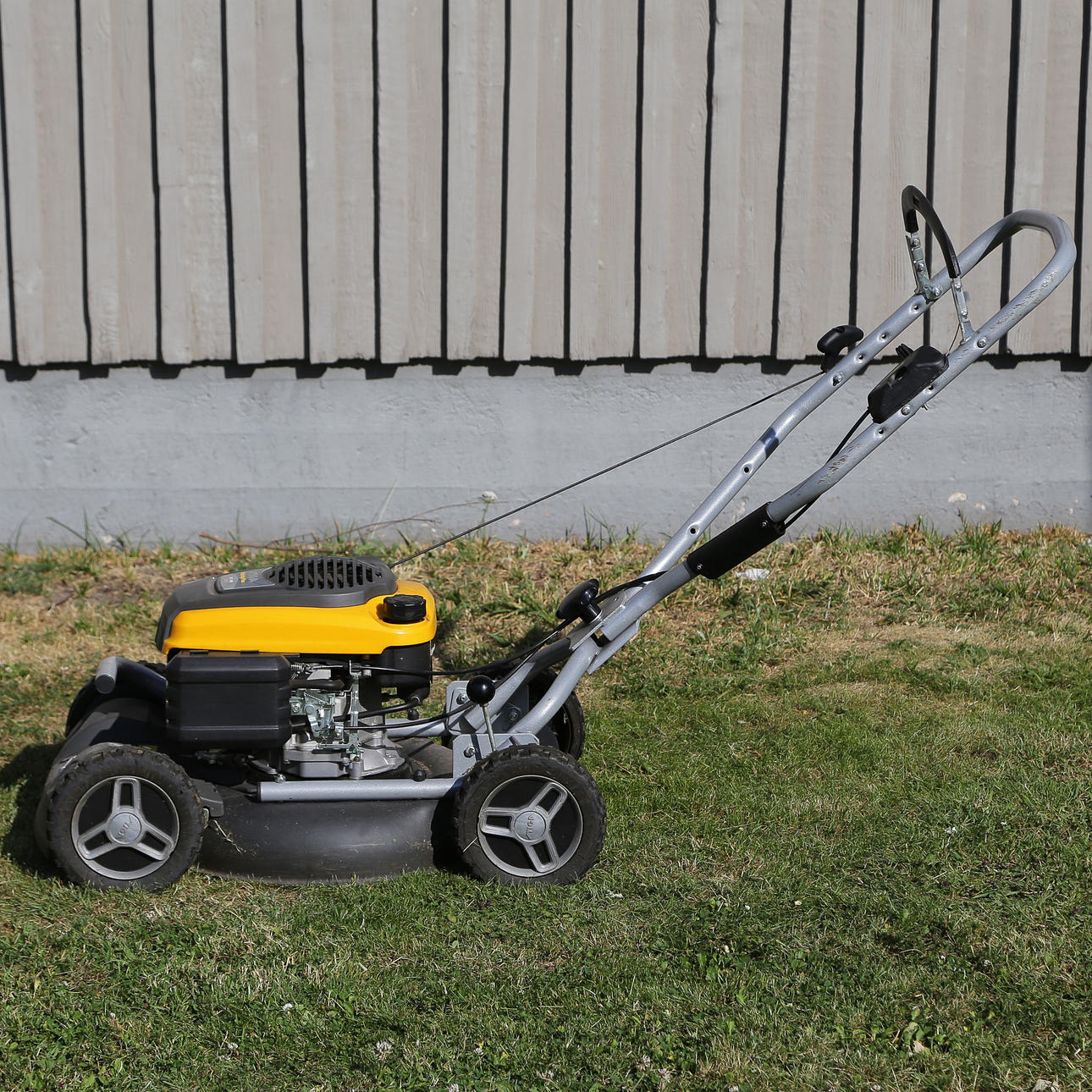 RISE LAWN MOWER, MULTICLIP PLUS 50.