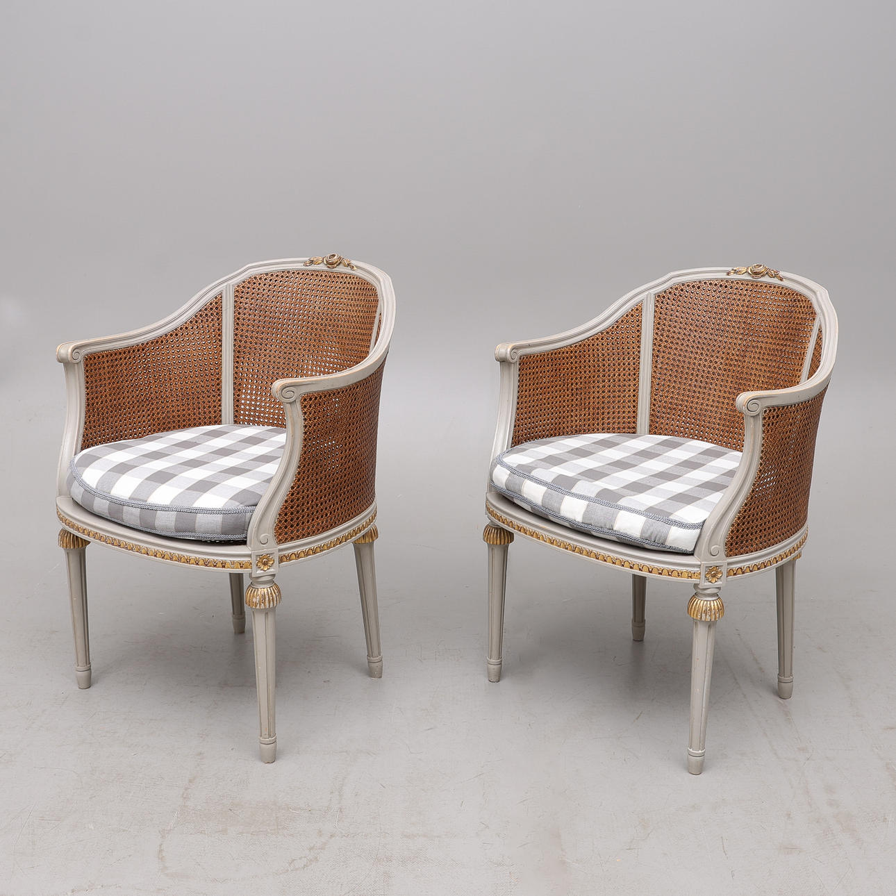 EIN PAAR „DUCHESSE“ -SESSEL, NORDISKA KOMPANIET, 1921.