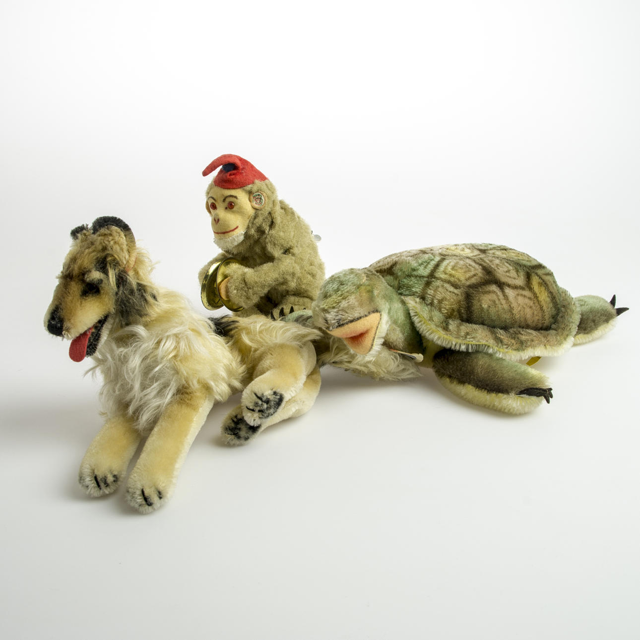 LEKSAKSDJUR, 3 stycken, bl.a. Streiff.