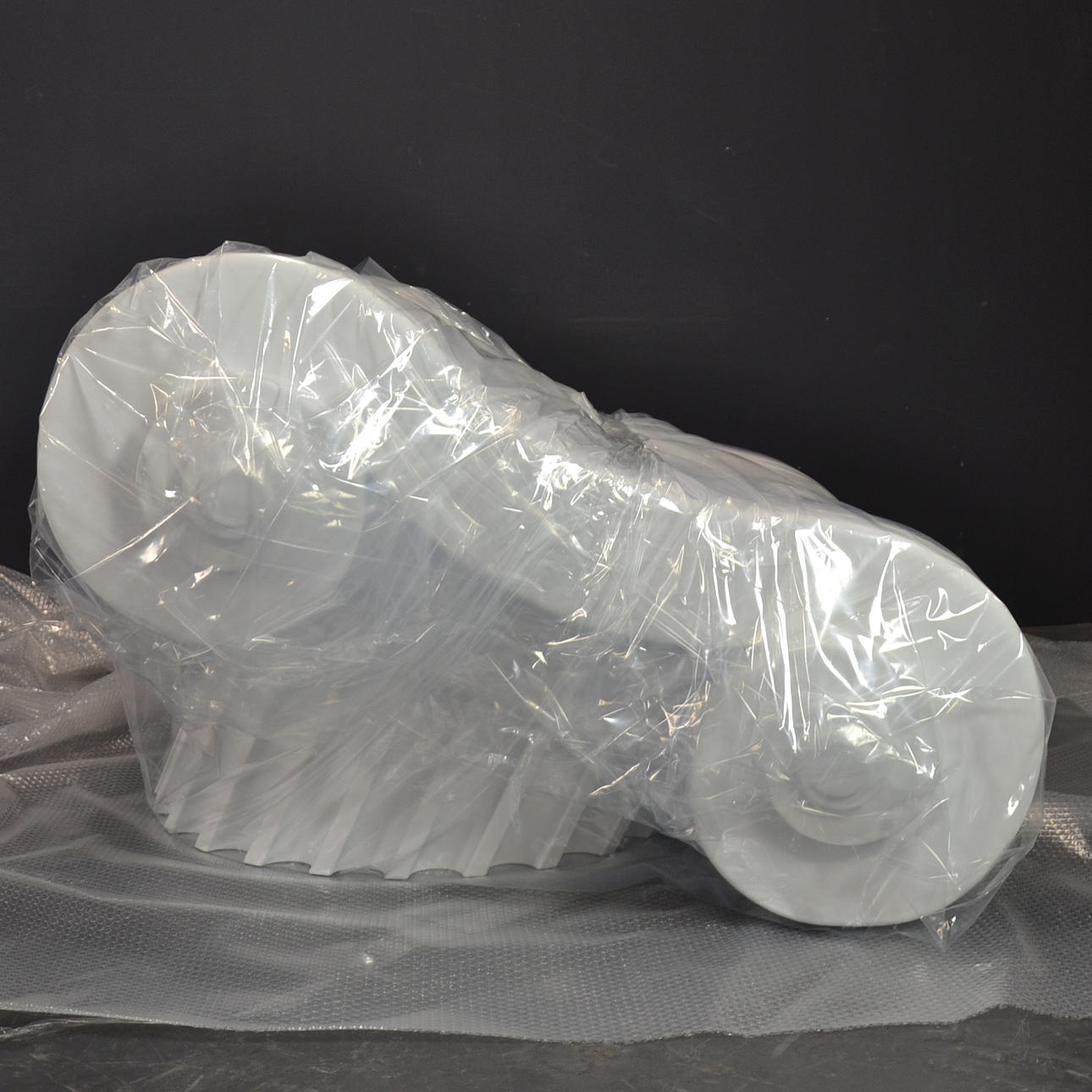 STUDIO 65. GUFRAM CAP.