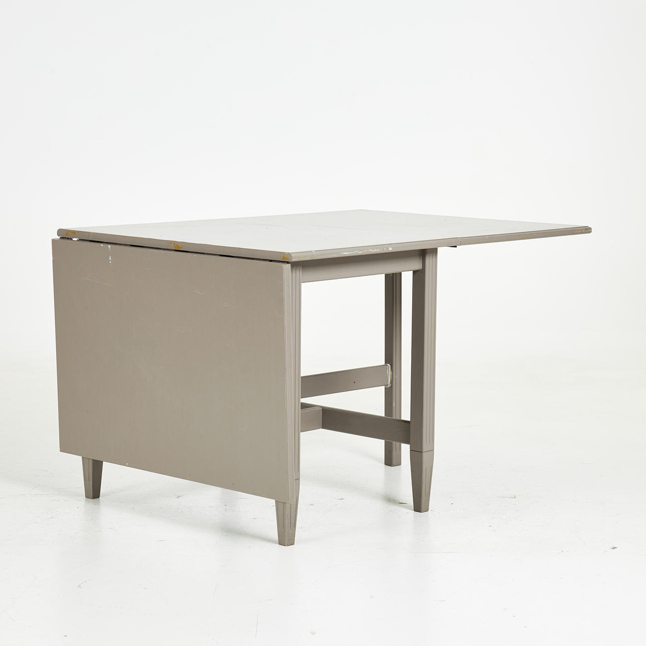 A 21st-century painted Englesson table.