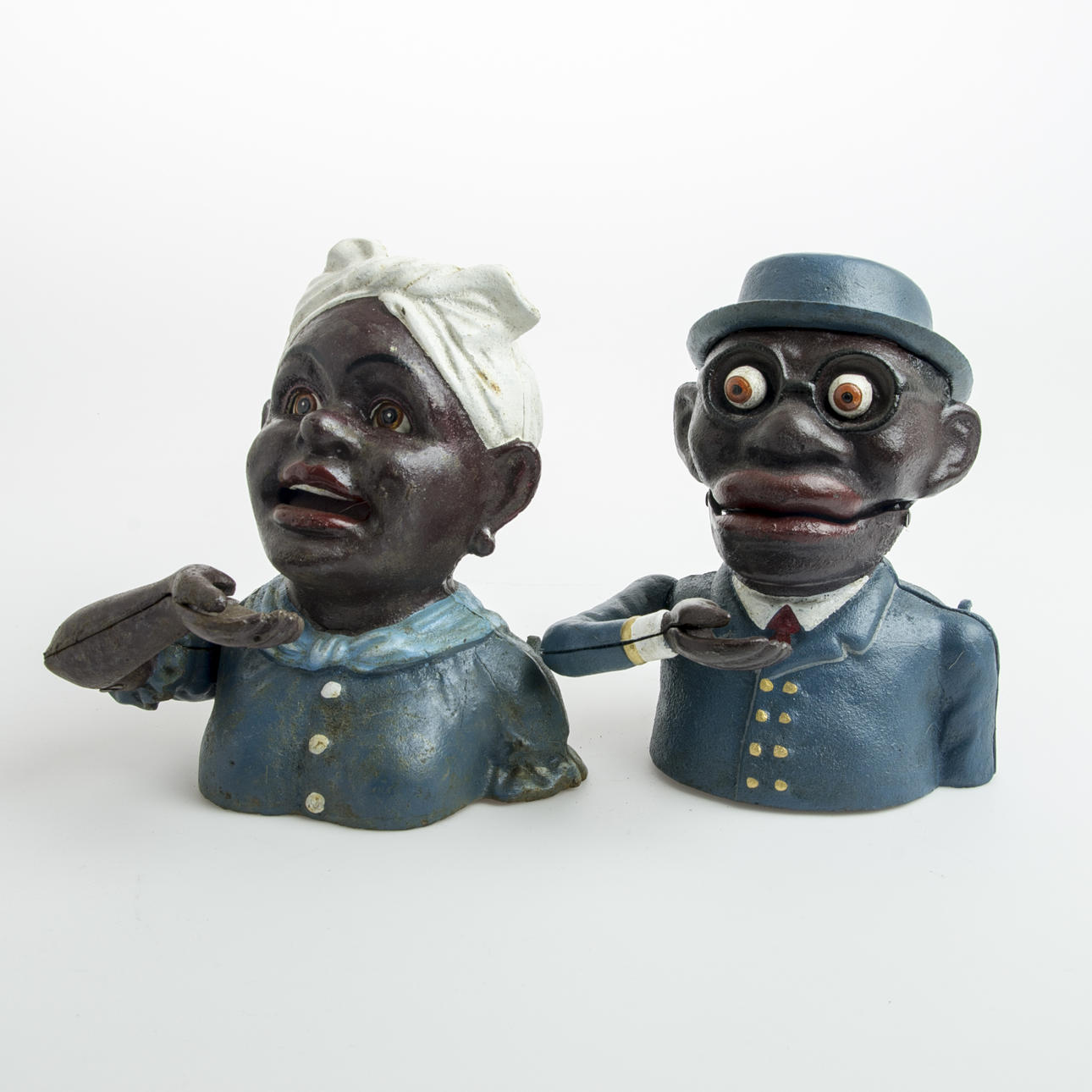 SPARBÖSSOR, 1 par, målad gjutjärn, samtida.