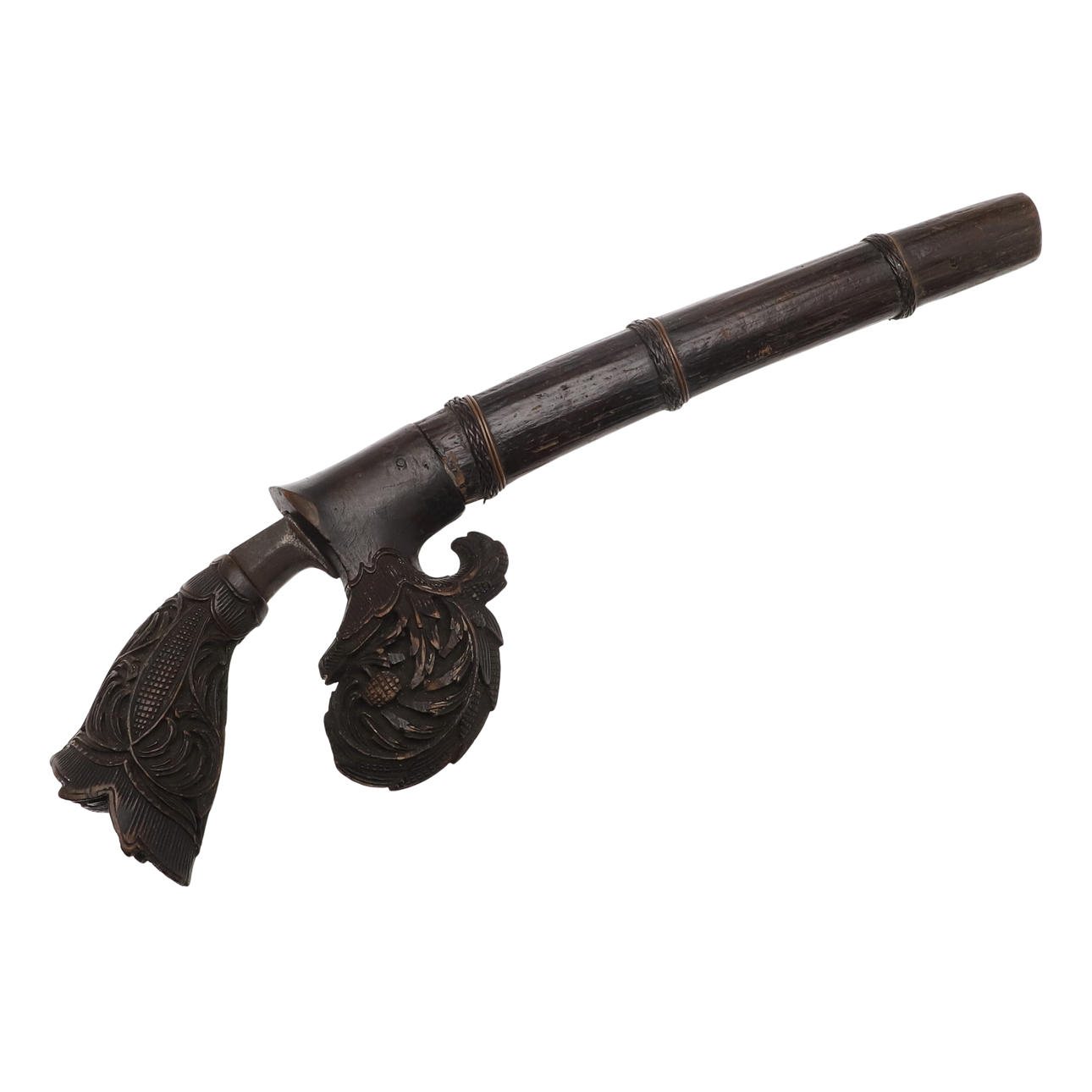 A SUMATRAN TUMBOK LADA DAGGER AND SCABBARD. Weapons & Militaria - Edged ...