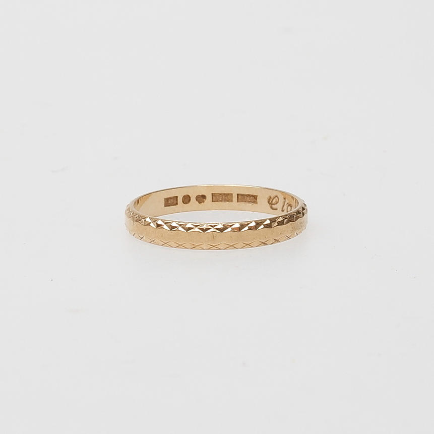 RING, 18k guld, vikt ca 2,2 gr.