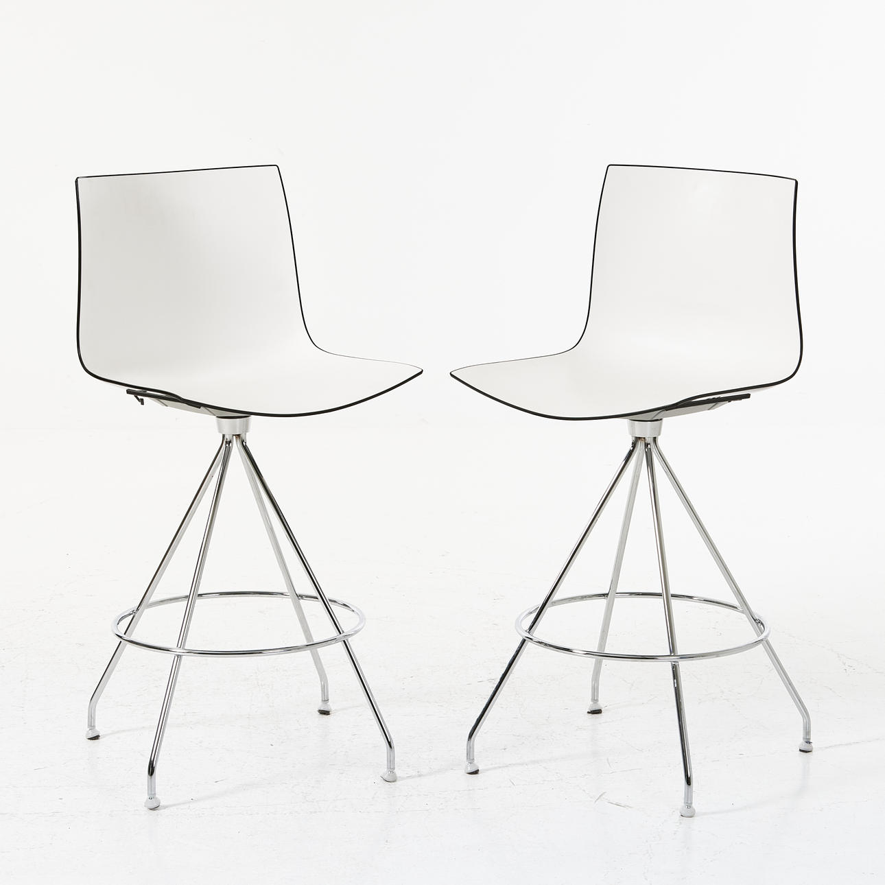 ARPER, “Catifa”, bar stools, 1 pair, contemporary.