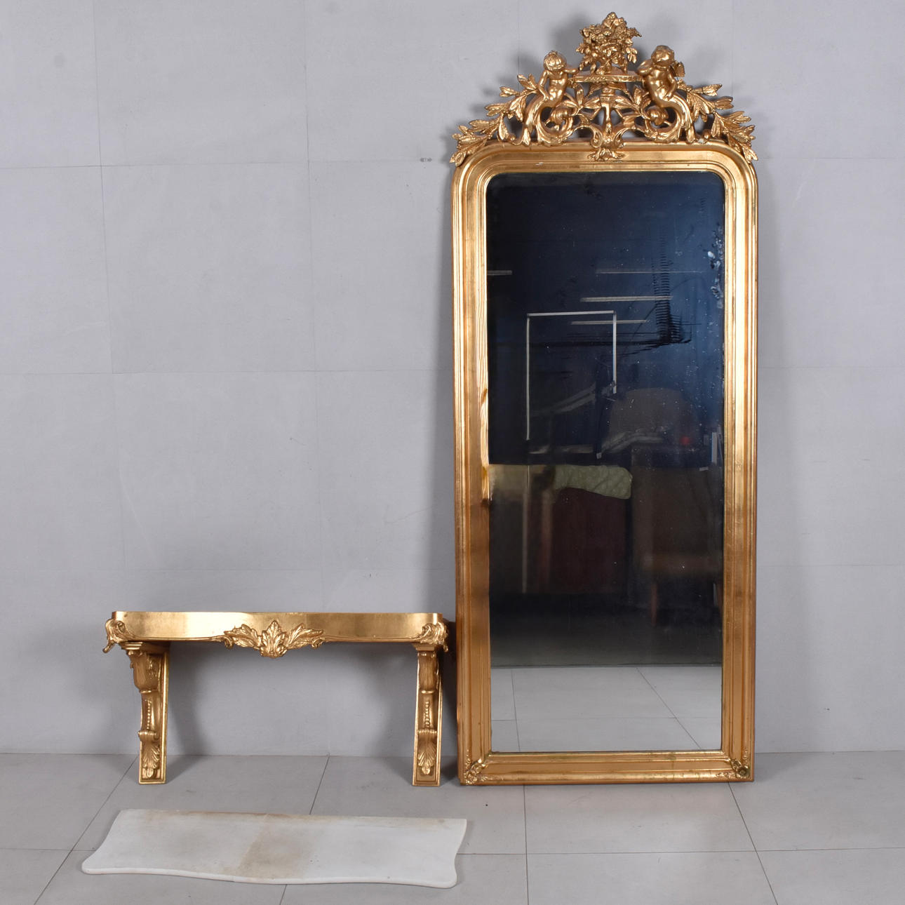 MIRROR WITH CONSOLE TABLE, 19th century.
