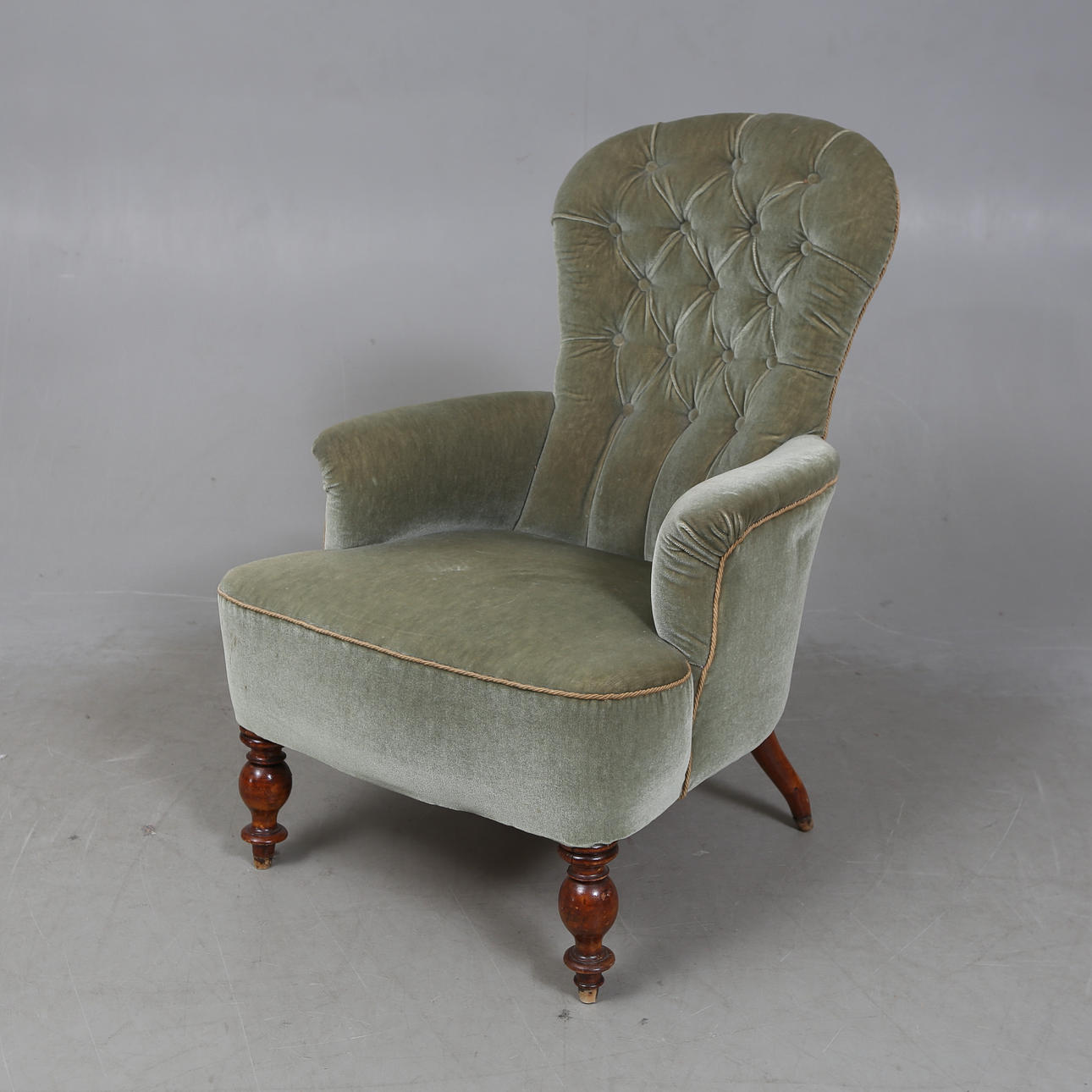 Un sillón neorrococó de principios de siglo.