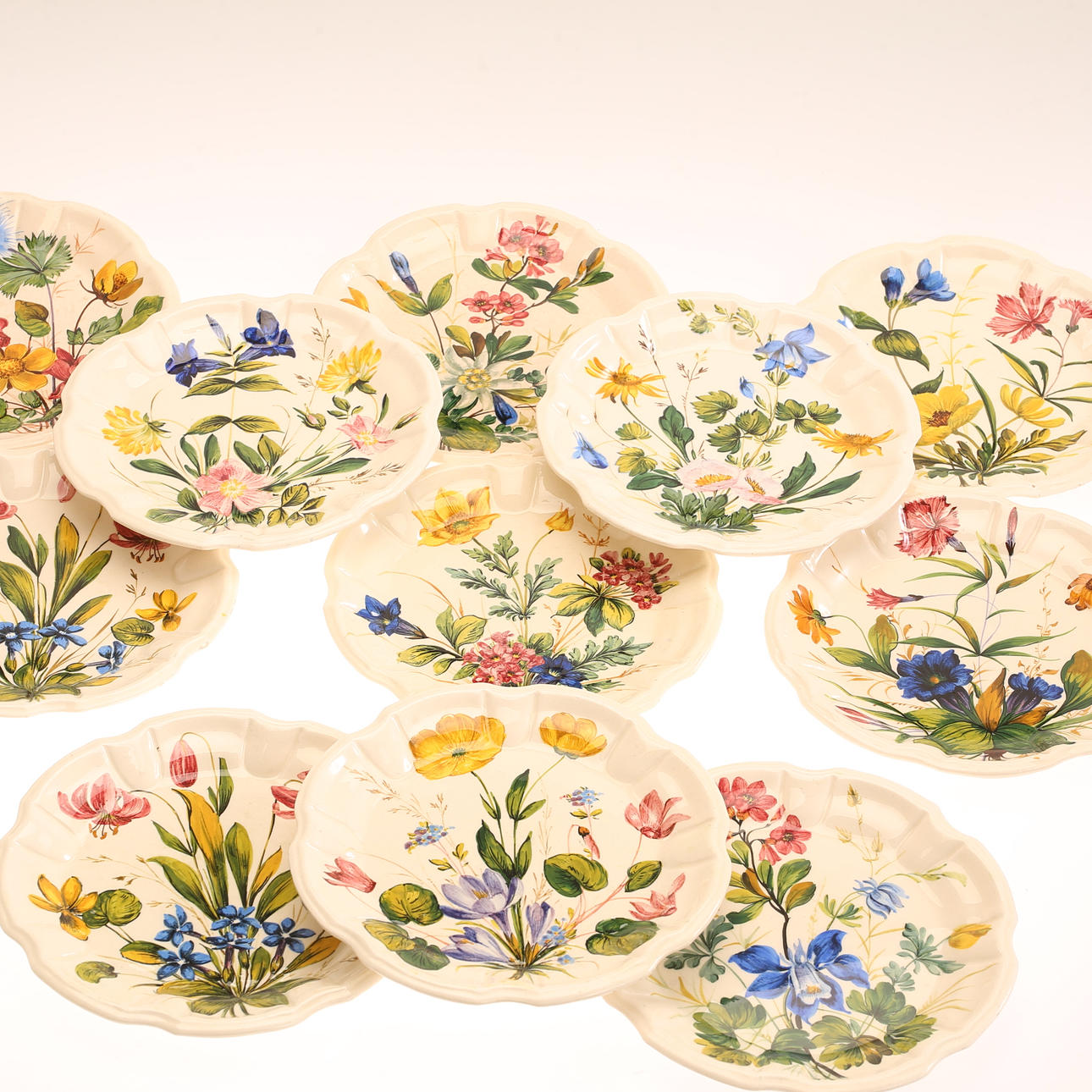 11 flintware sets, Nove, Italy.