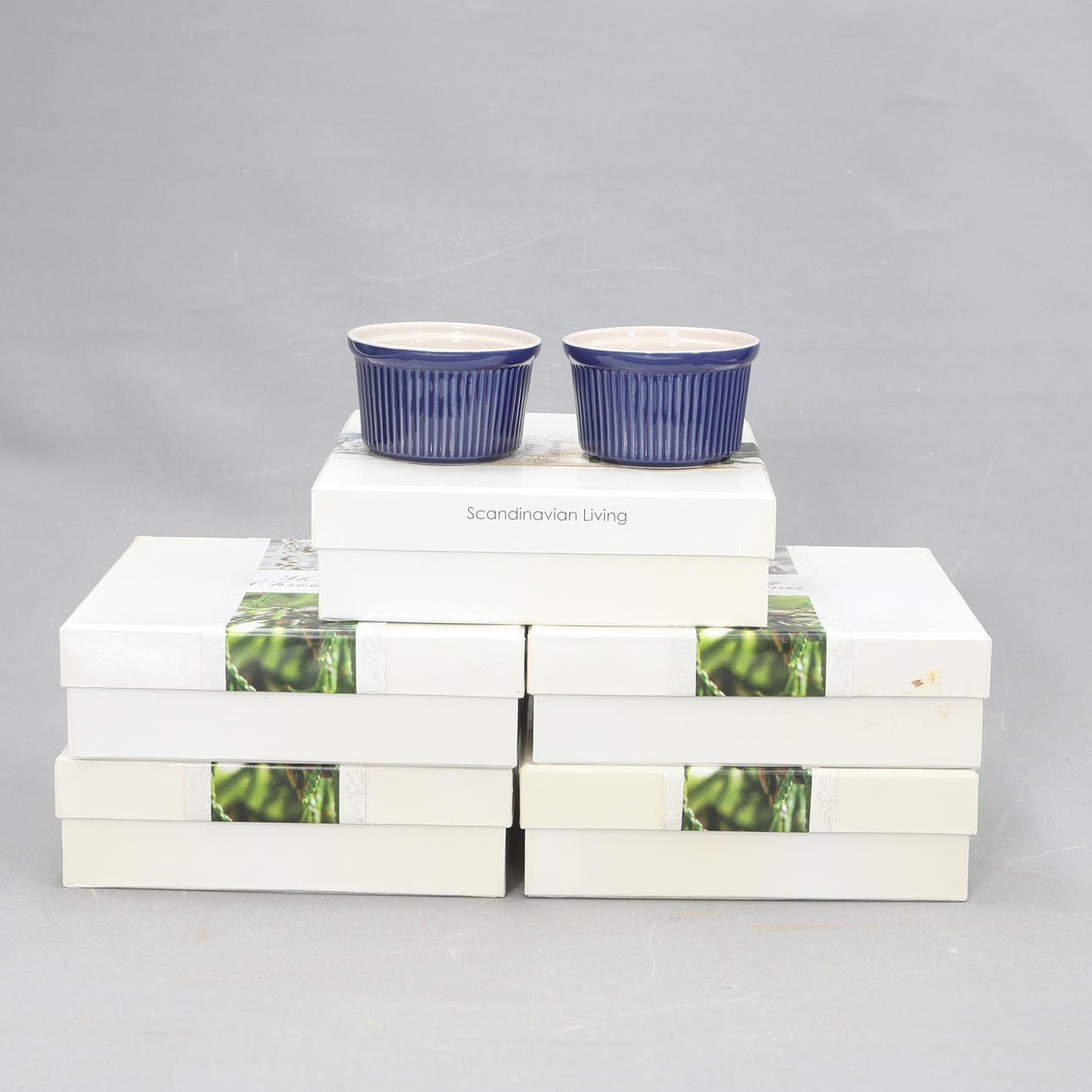 DESSERTSCHALEN, neu in der Verpackung.