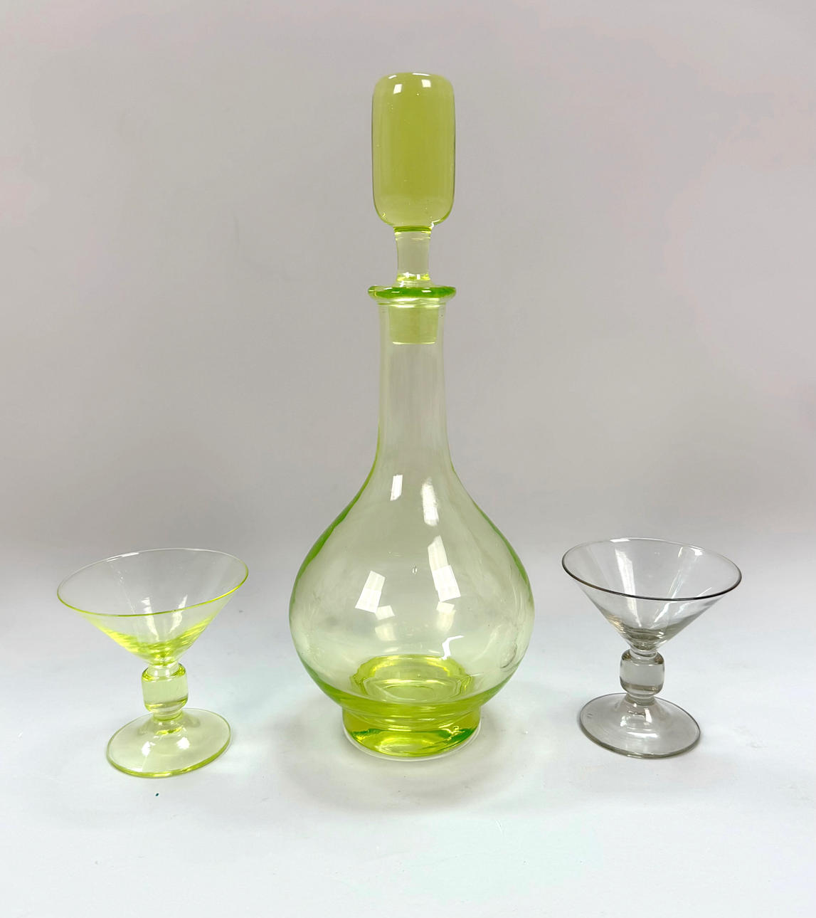 DECANTER WITH 2 GLASSES - mid 20th century.