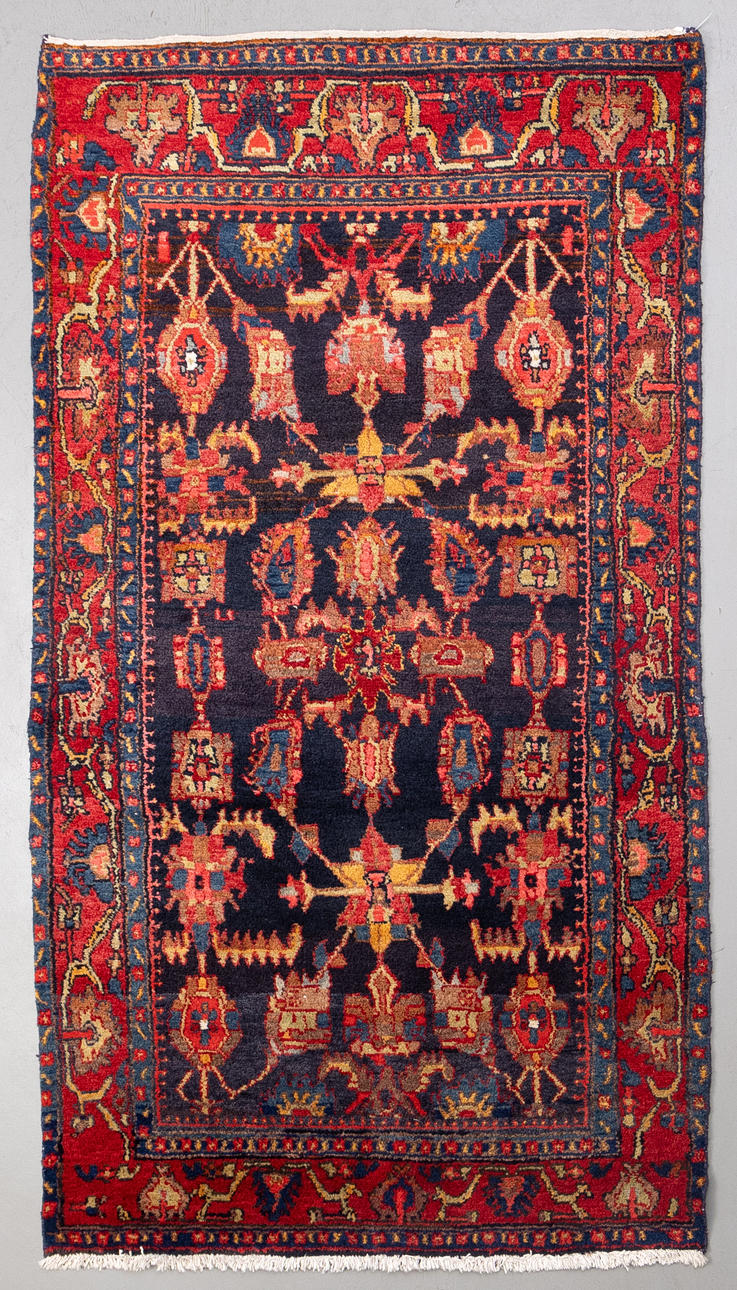 EIN TEPPICH, altpersisch Nahavand, 234 x 133 cm.