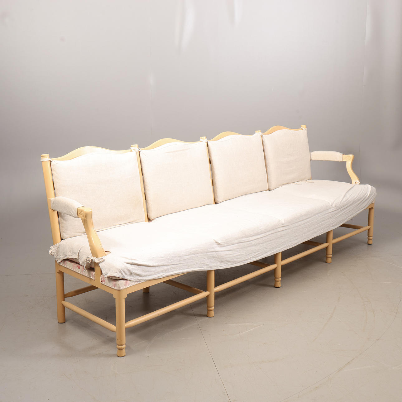 SOFA, so-called gripsholm model.