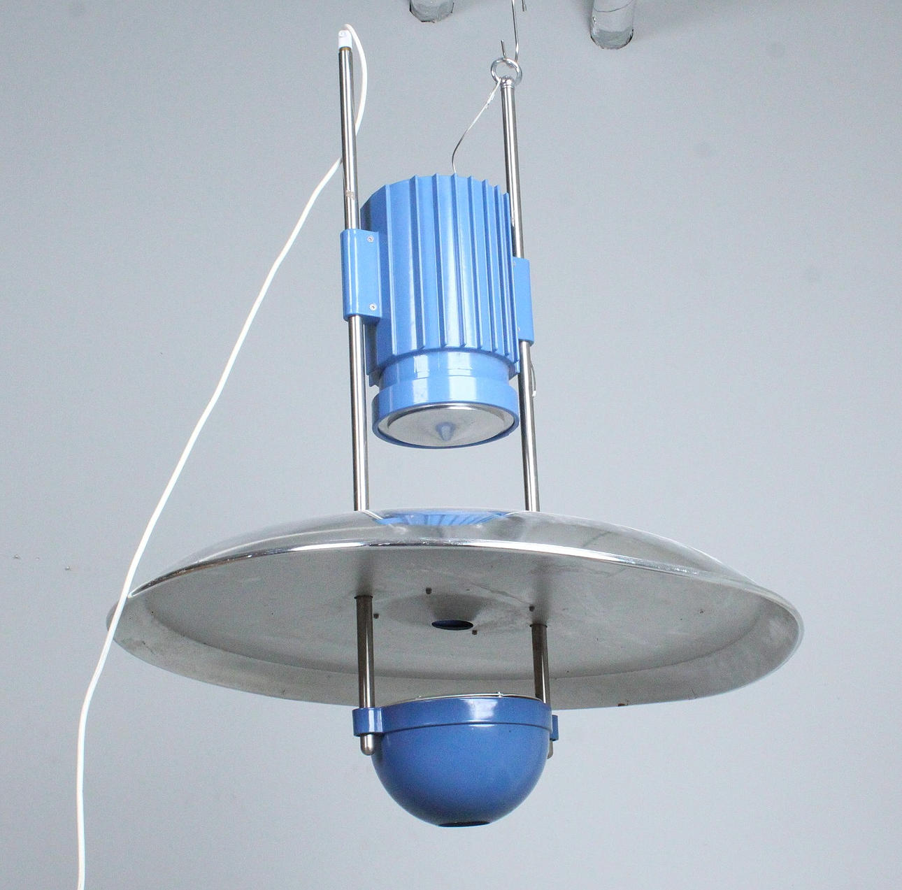 Industrial hanging lamp/pendant lamp.