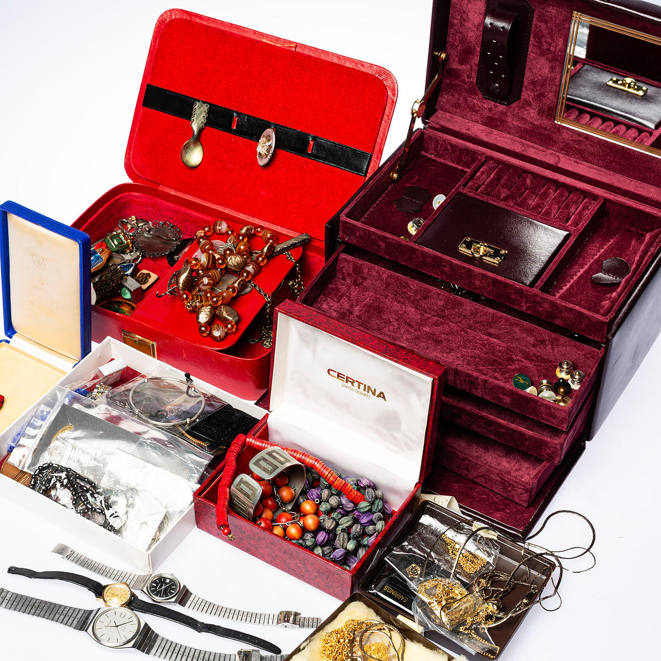 JEWELLERY/BIJOUTERIER, one lot.