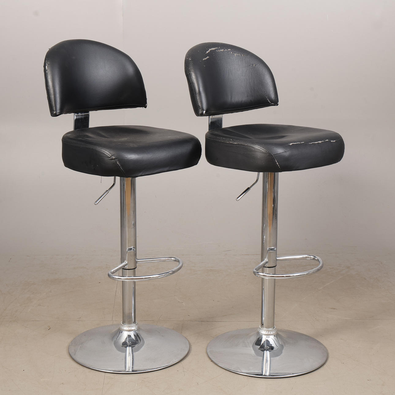 A pair of barstools.