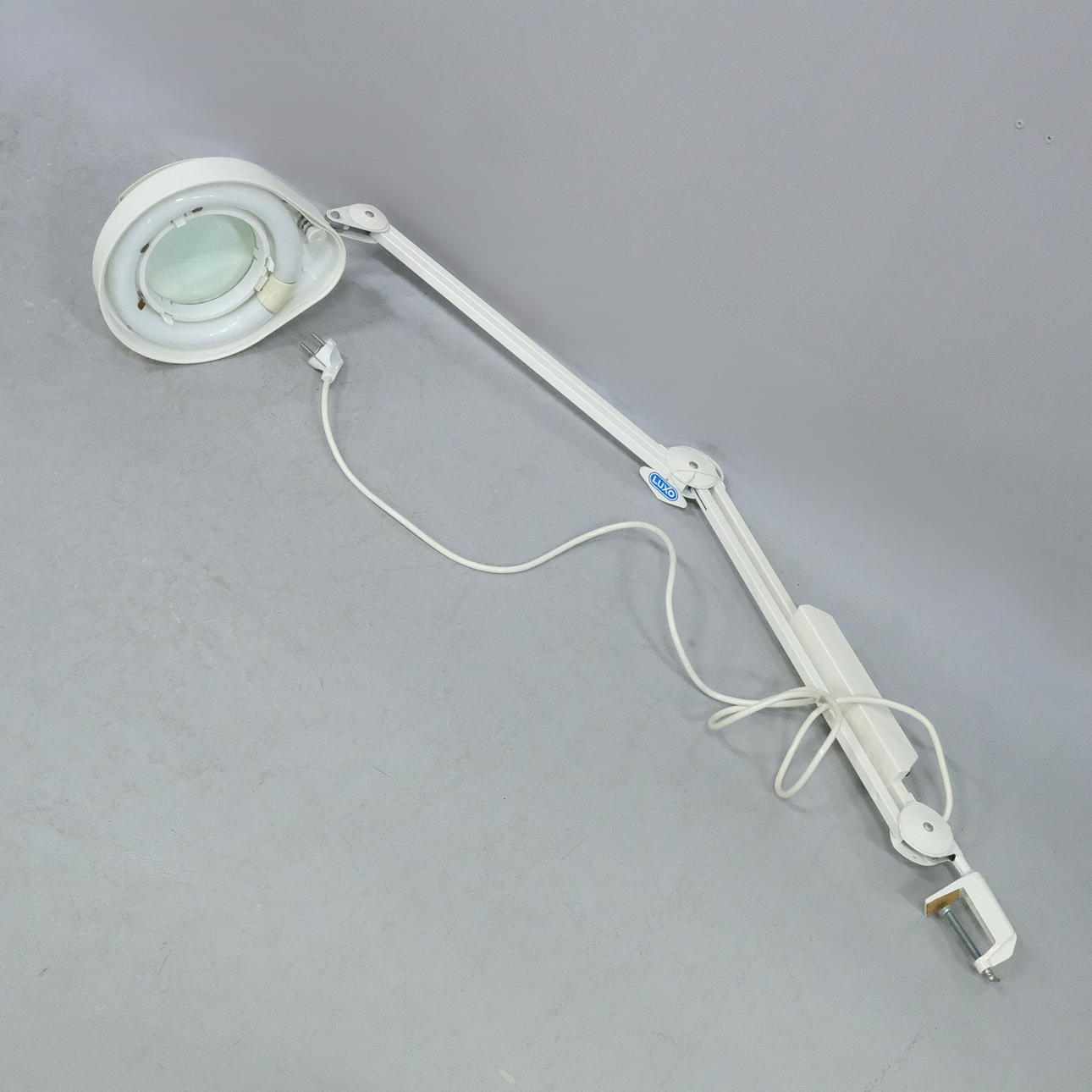MAGNIFYING GLASS LAMP, LUXO, MODEL LFM 101.